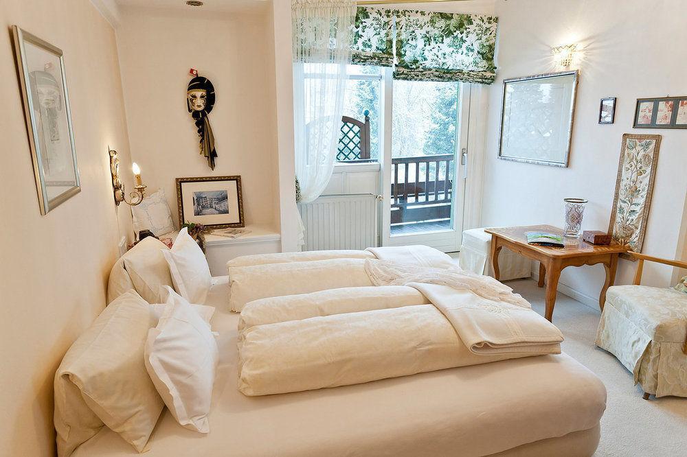 Dietrichsteinerhof Apartments & Rooms Faak am See Bagian luar foto